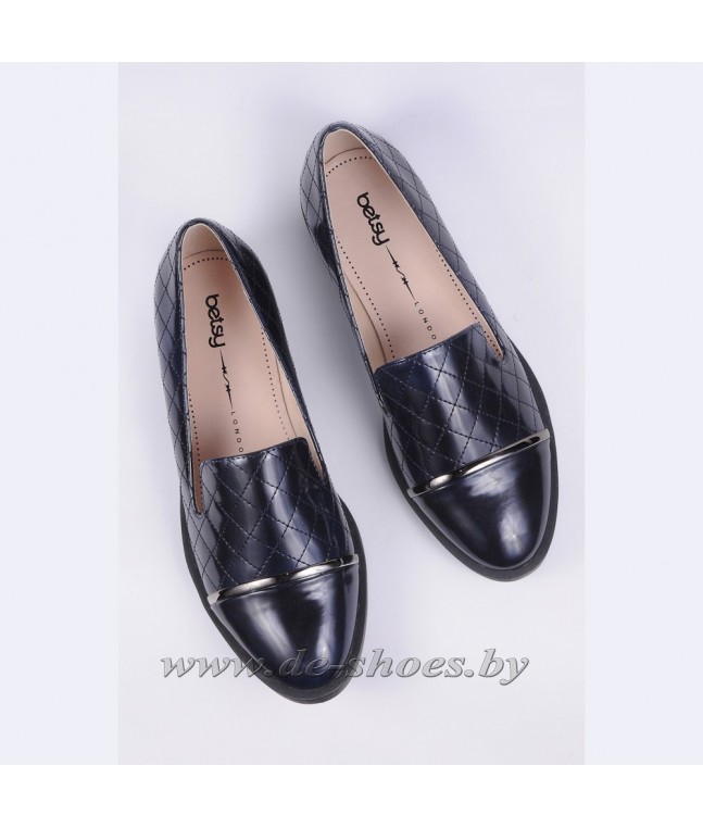 Betsy 978023-06-03