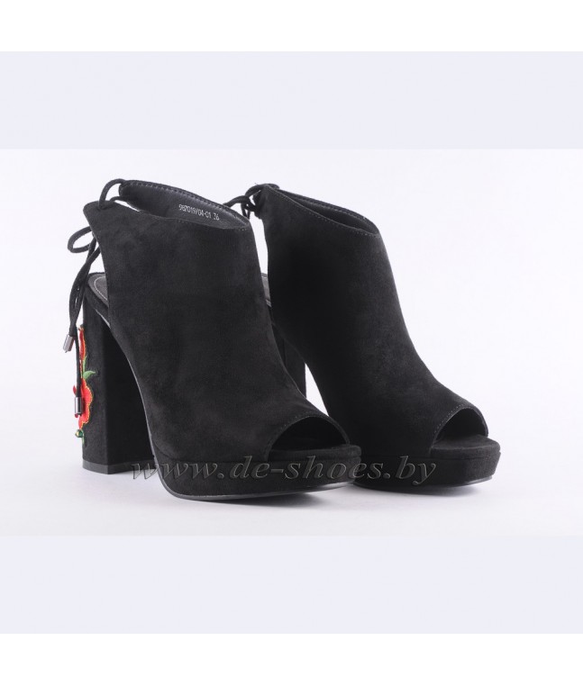Betsy 987019-04-01