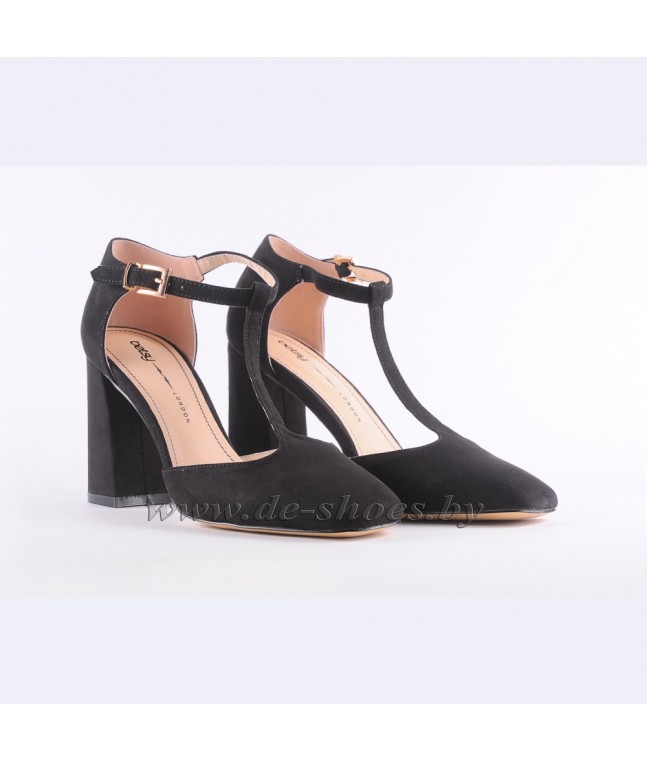 Betsy 987106-01-01