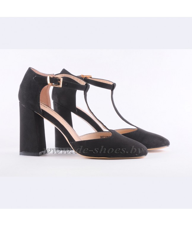 Betsy 987106-01-01