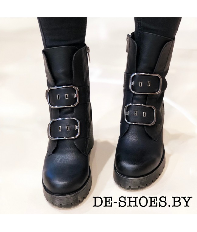 Betsy 988752-01-01