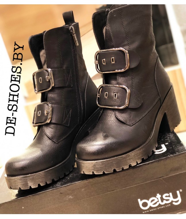 Betsy 988752-01-01