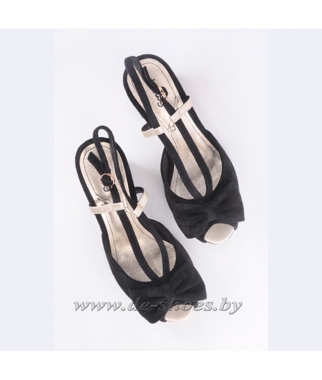 Betsy 987075-01-01