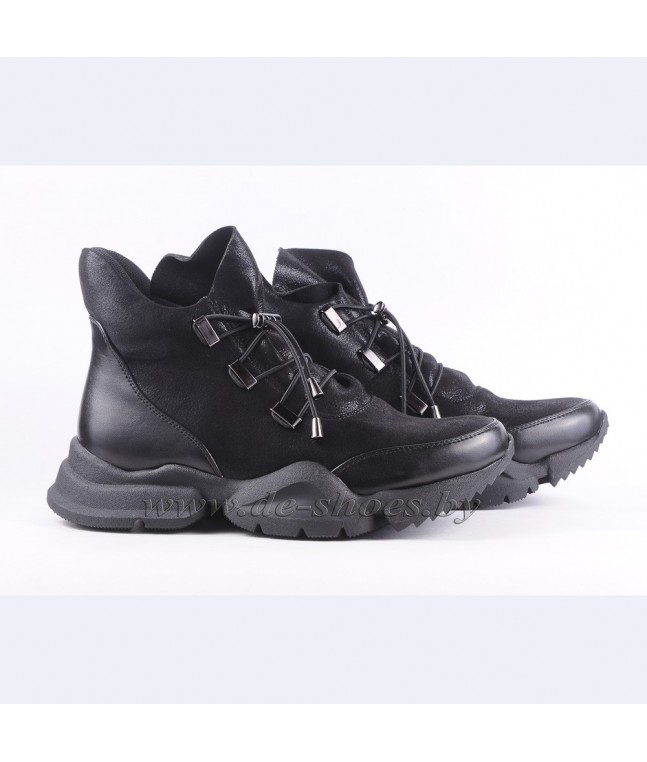 Betsy 997807-02-01